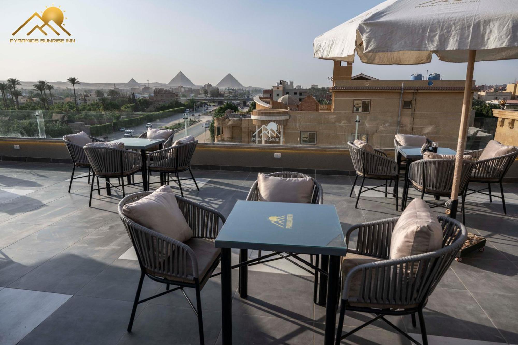 Pyramids Sunrise 4*