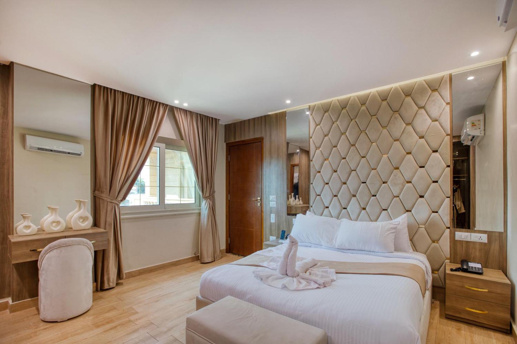 Hotel Pyramids Sunrise Kafret el-Gabal