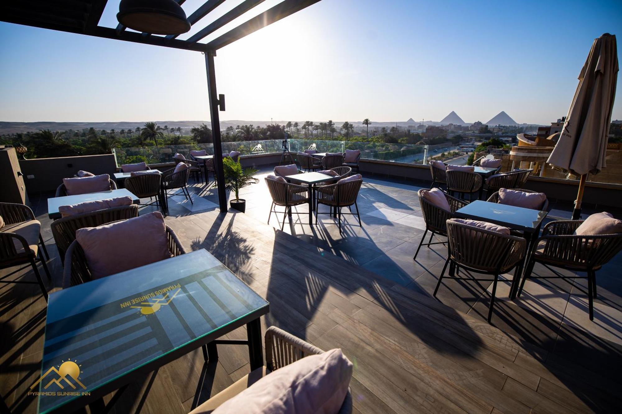 Pyramids Sunrise 4*