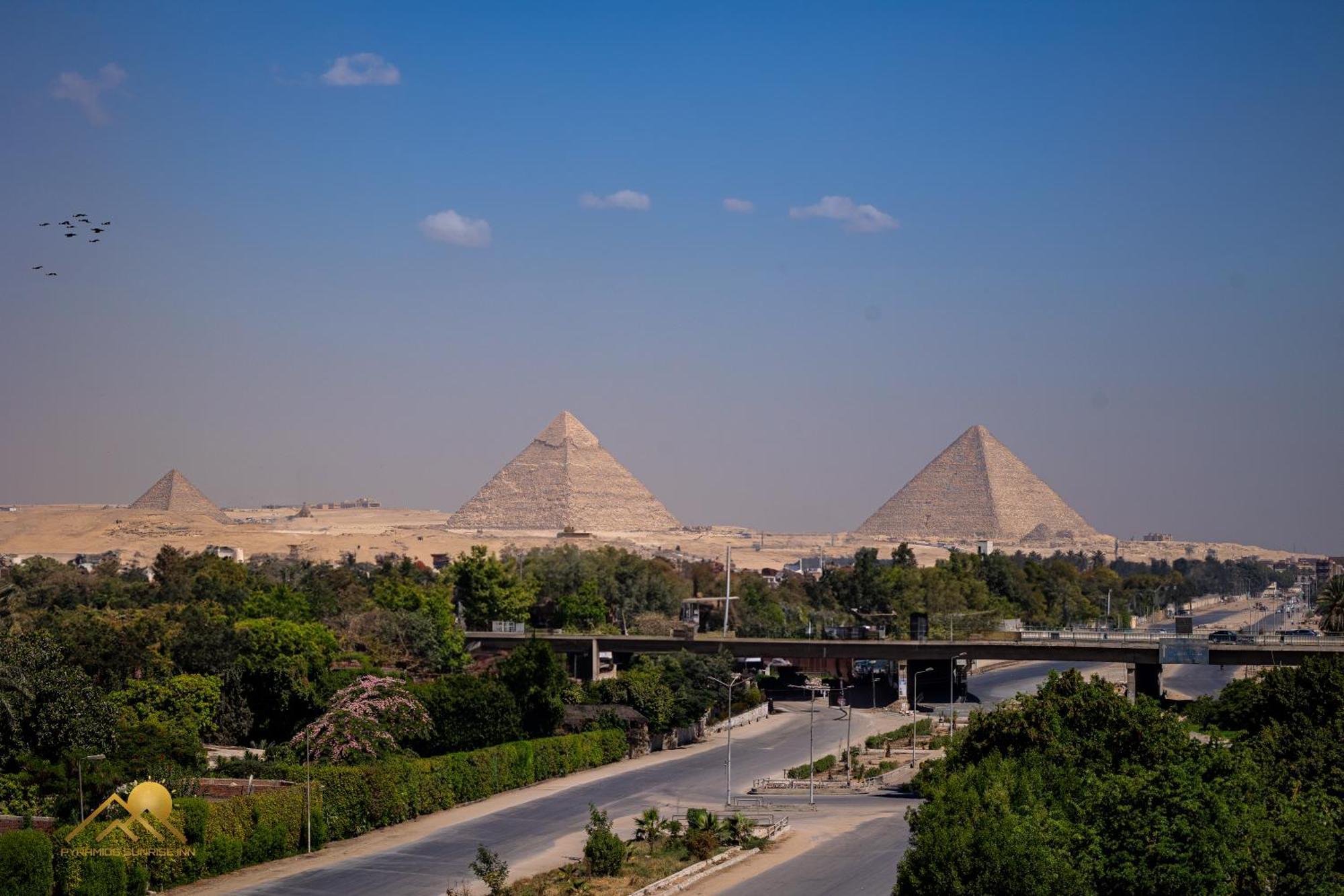 Pyramids Sunrise Отель 4*